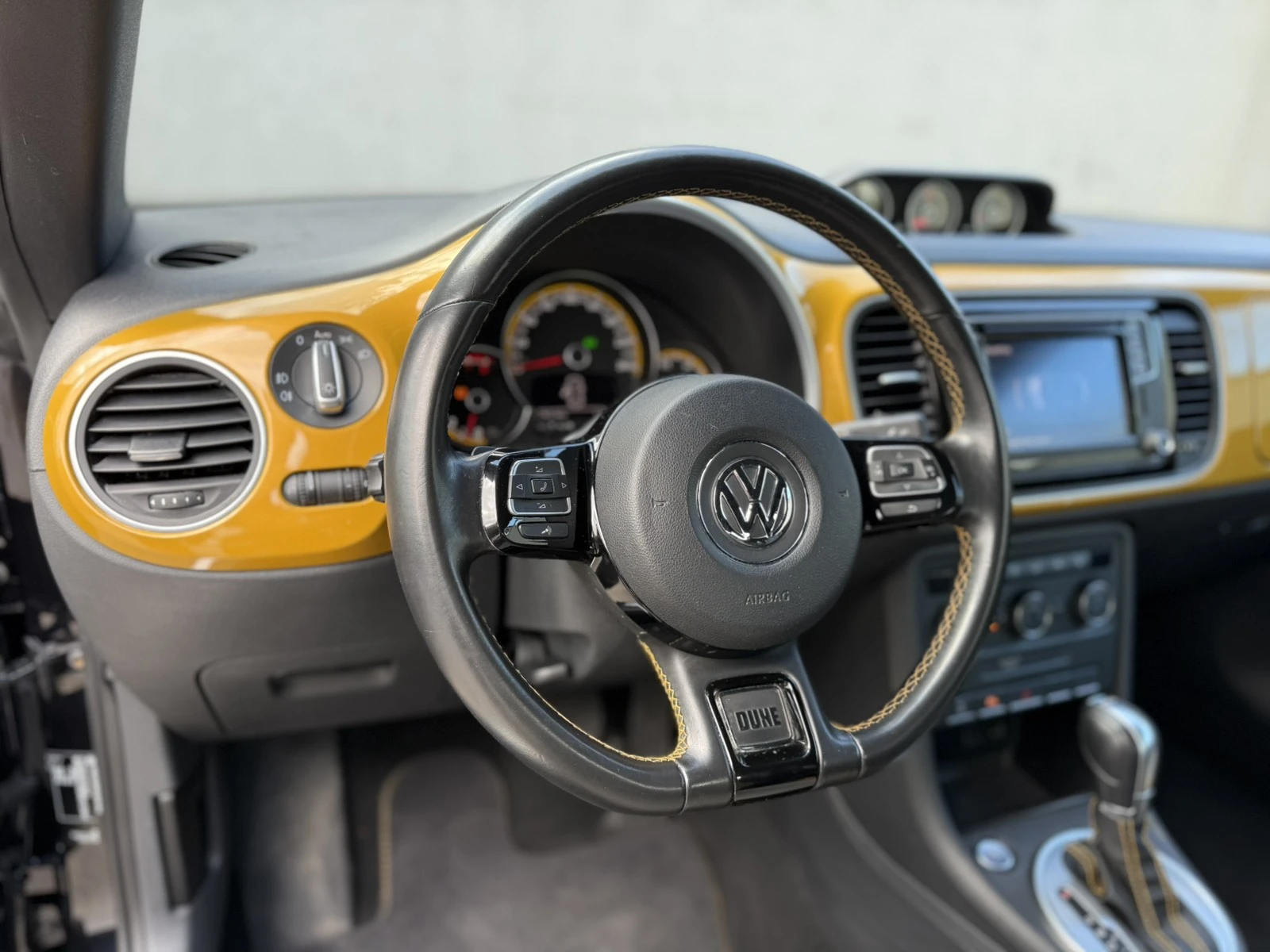 VW Beetle 1.4L DUNE  | Mobile.bg   11