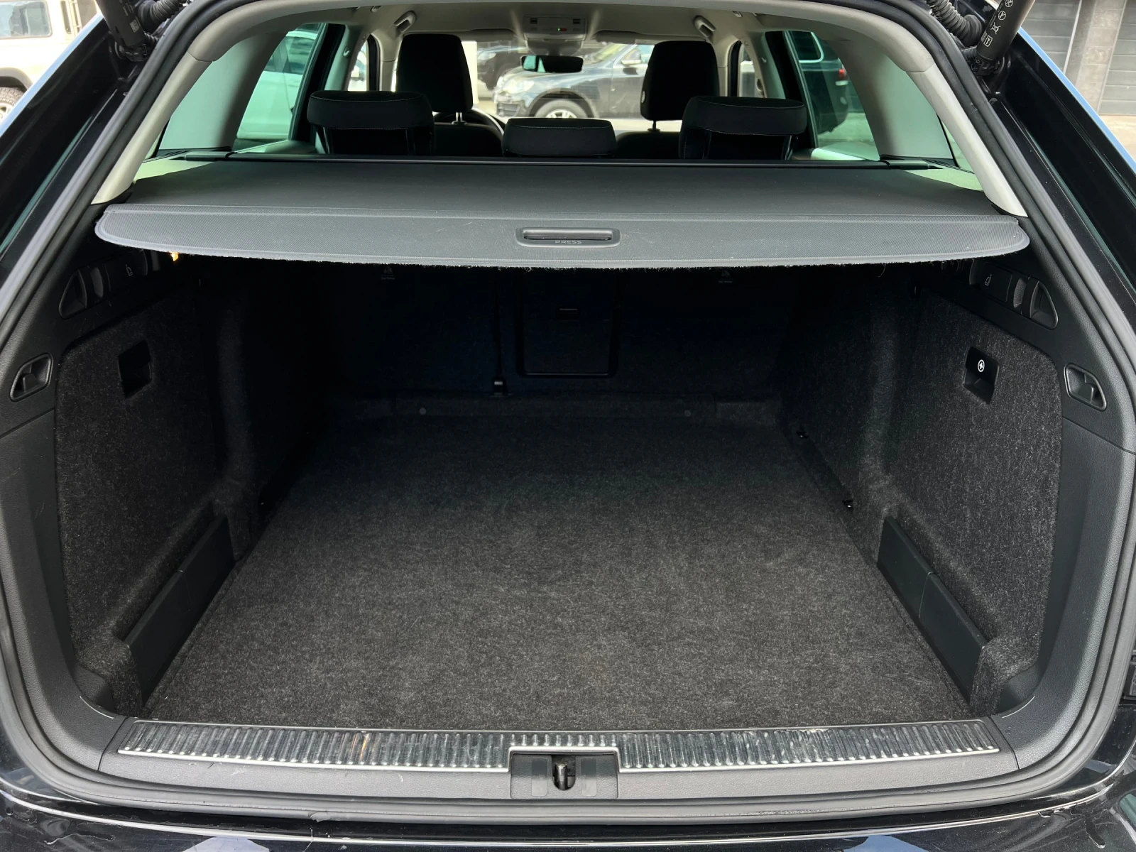Skoda Superb 2.0TDI 4X4  | Mobile.bg — изображение 17