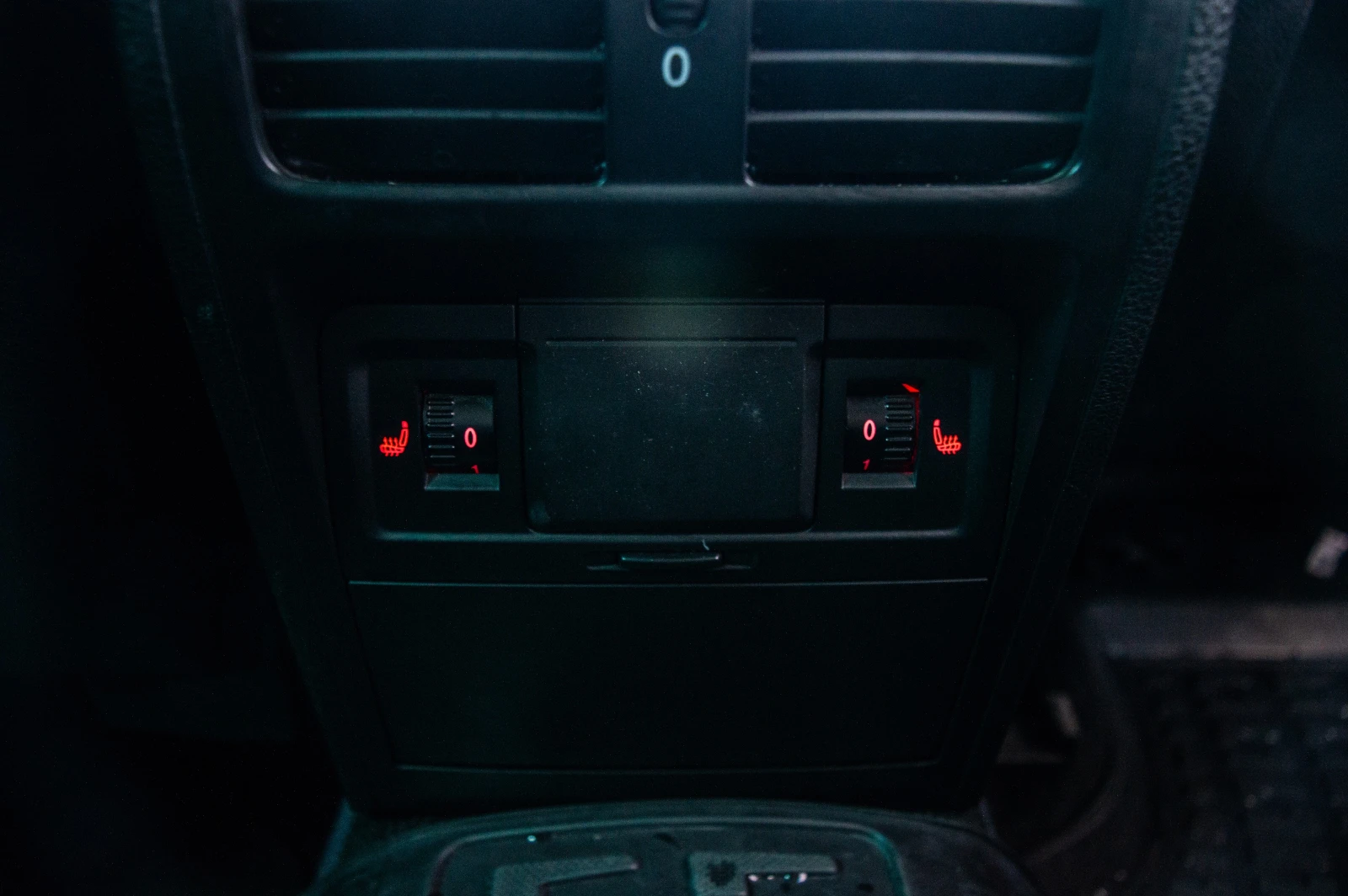 VW CC 2.0TDI | Mobile.bg   13