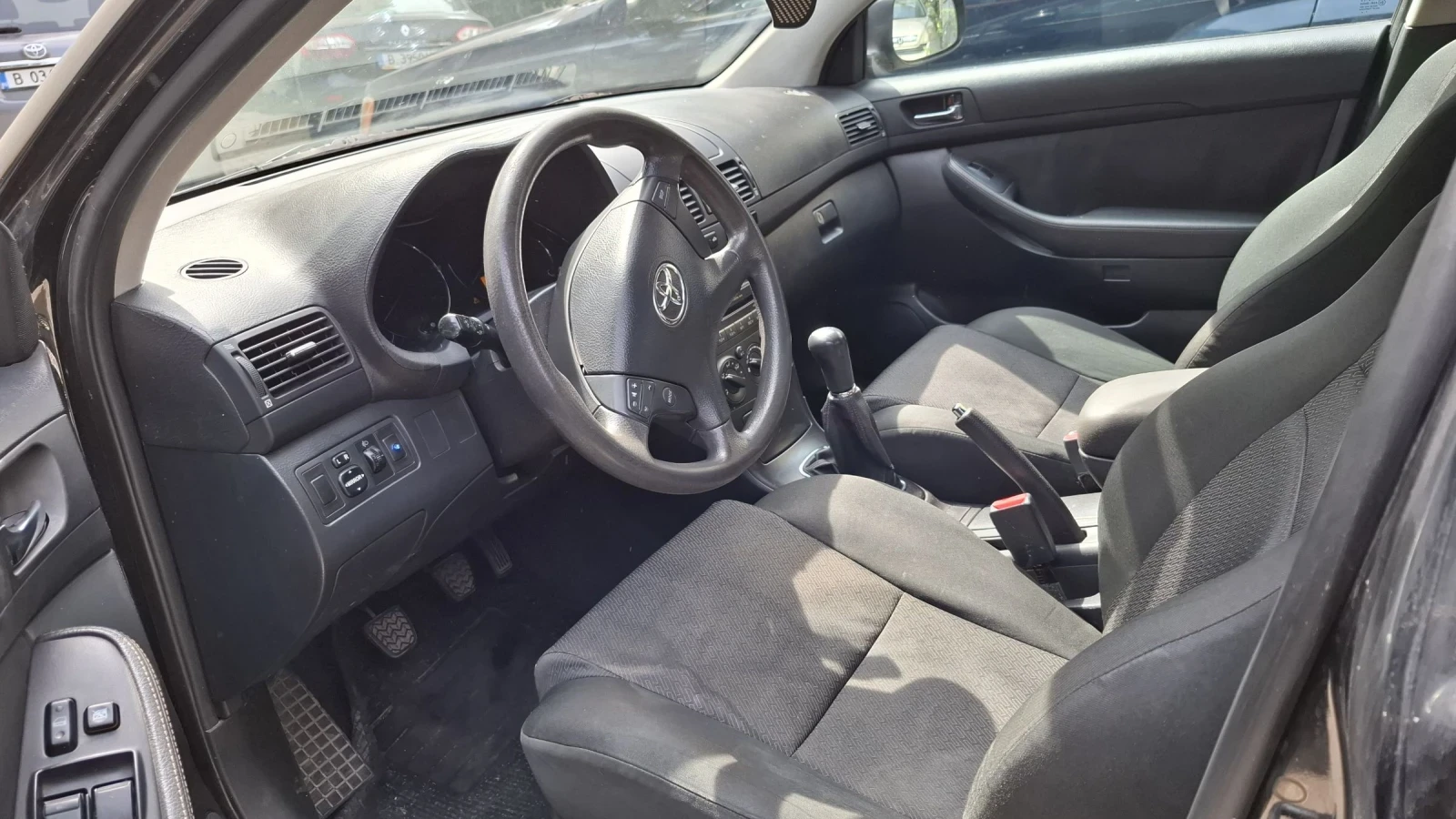 Toyota Avensis  - изображение 6