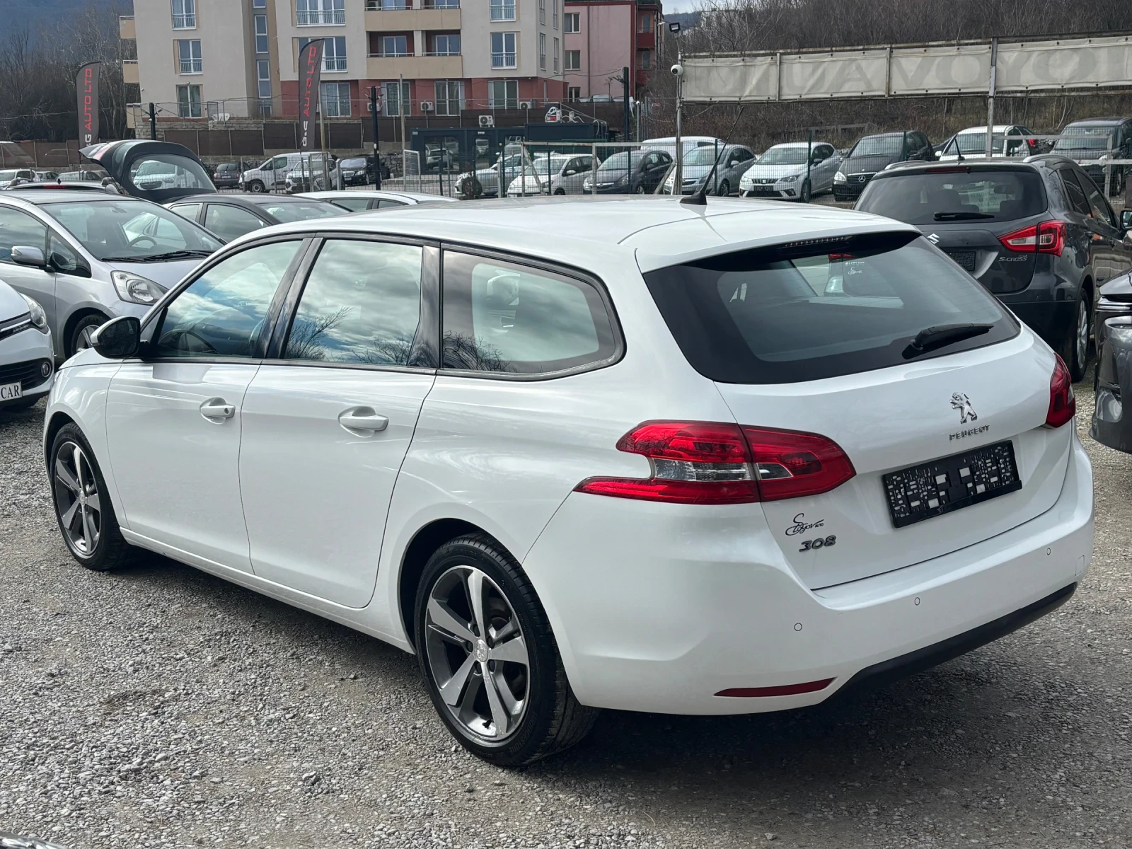 Peugeot 308 1.6 HDI - изображение 7
