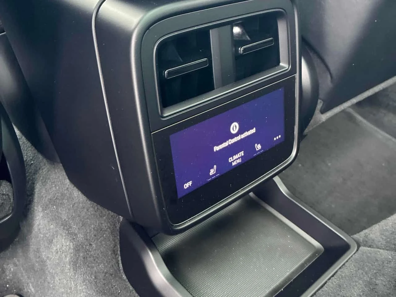 Porsche Taycan TURBO S * ГЛАВНО ПРЕДСТАВИТЕЛСТВО НА PORSCHE* , снимка 14 - Автомобили и джипове - 53964112