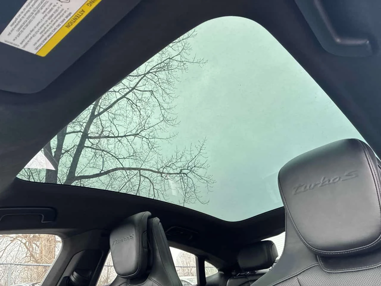 Porsche Taycan TURBO S * ГЛАВНО ПРЕДСТАВИТЕЛСТВО НА PORSCHE* , снимка 10 - Автомобили и джипове - 53964112