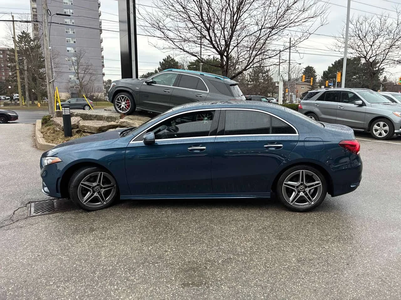 Mercedes-Benz A 220 * ГЛАВНО ПРЕДСТАВИТЕЛСТВО* , снимка 2 - Автомобили и джипове - 54084923