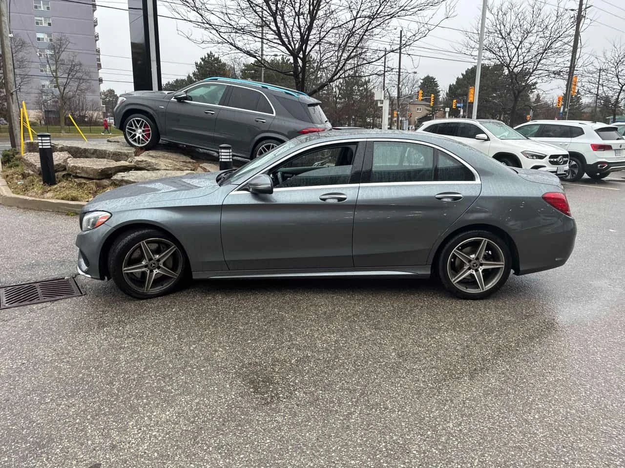 Mercedes-Benz C 300 2 KEYS * ШИБИДАХ * ПОДГРЕВИ * CARFAX * KEYLESS, снимка 2 - Автомобили и джипове - 54085198