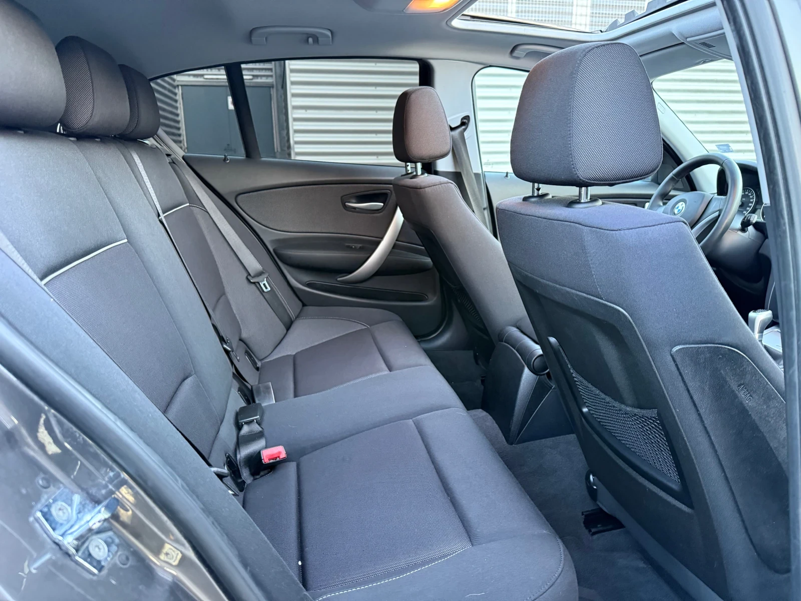 BMW 118 ГЕРМАНИЯ/УНИКАТ, снимка 10 - Автомобили и джипове - 54140021