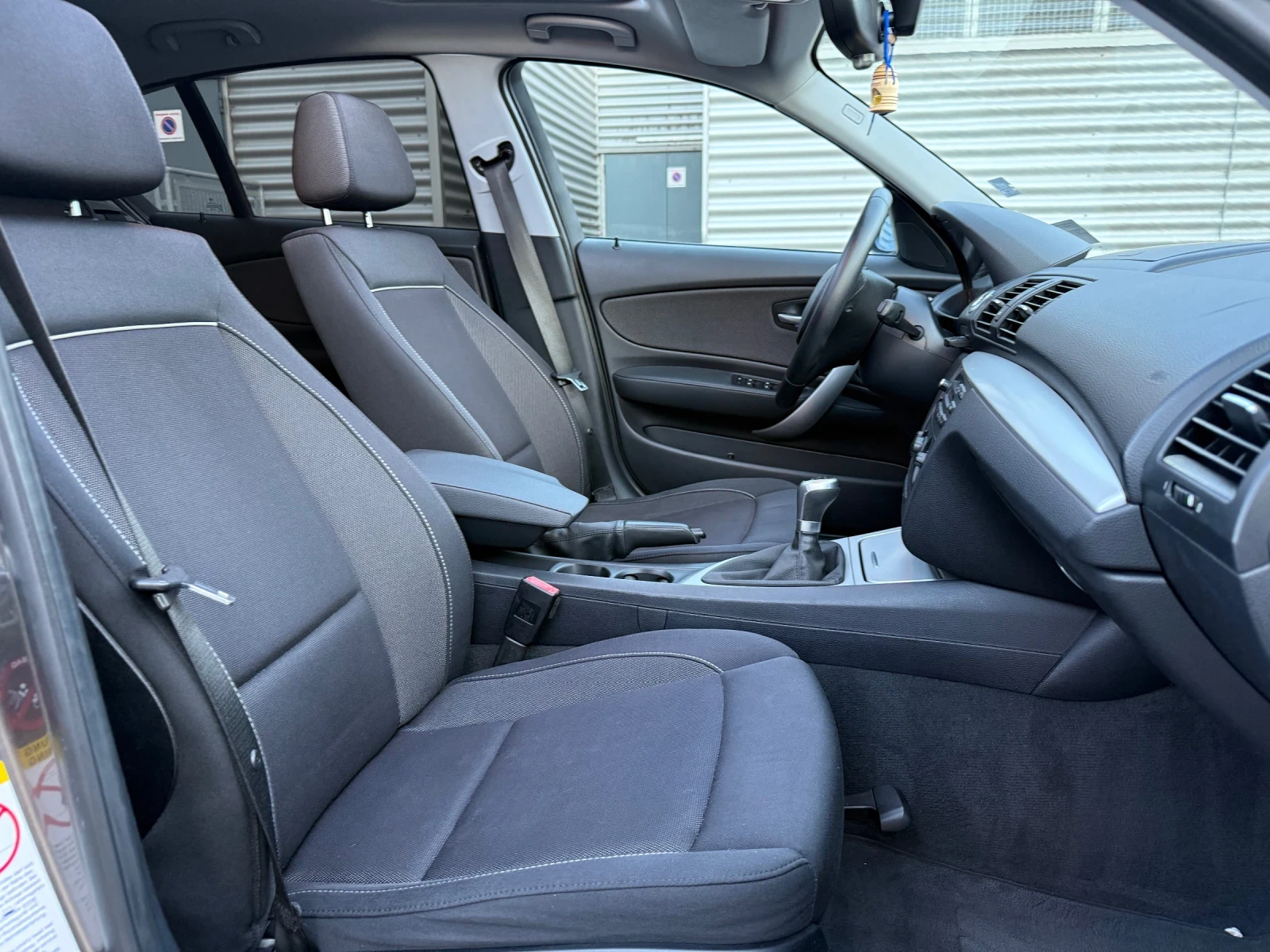 BMW 118 ГЕРМАНИЯ/УНИКАТ, снимка 7 - Автомобили и джипове - 54140021