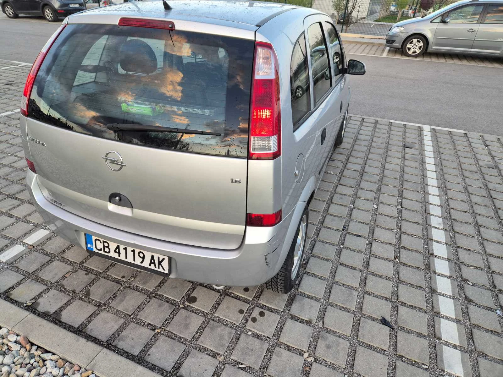 Opel Meriva, снимка 3 - Автомобили и джипове - 54243837
