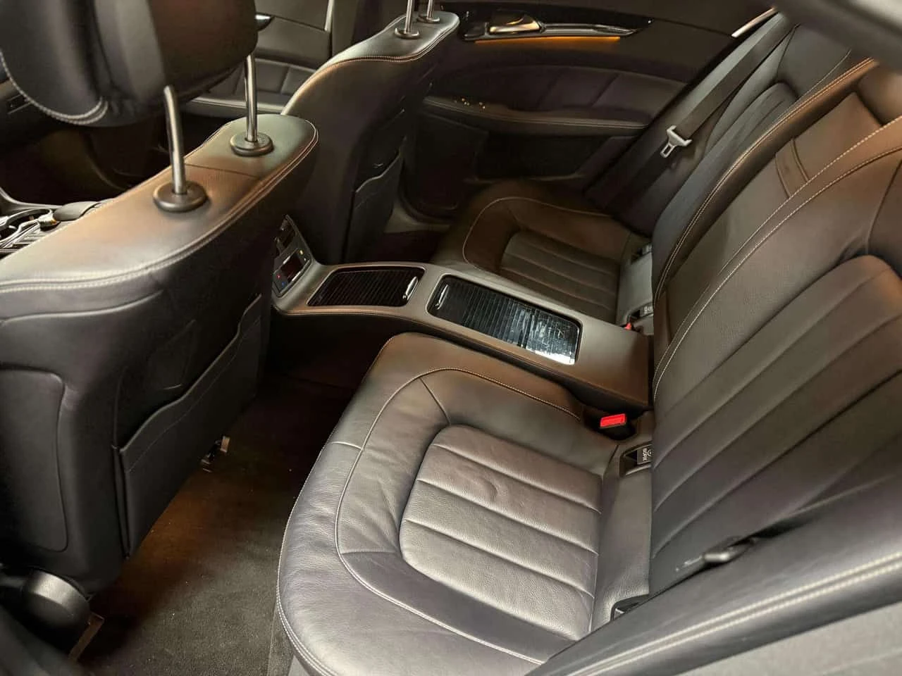 Mercedes-Benz CLS 550 MASSAGE SEATS/PIANO BLACK TRIM/20 INCH OEM | Mobile.bg � ����������� 8