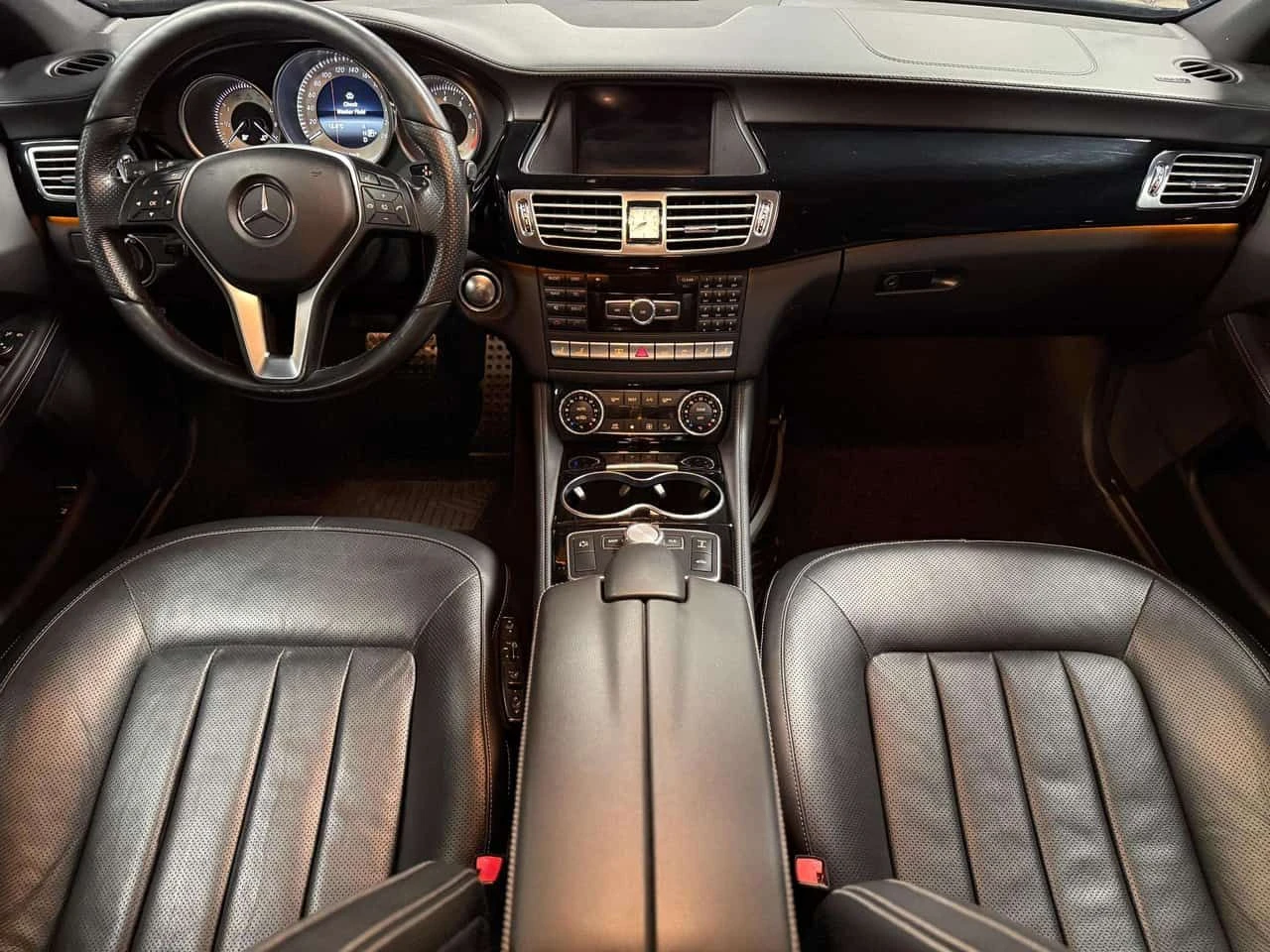 Mercedes-Benz CLS 550 MASSAGE SEATS/PIANO BLACK TRIM/20 INCH OEM | Mobile.bg � ����������� 5