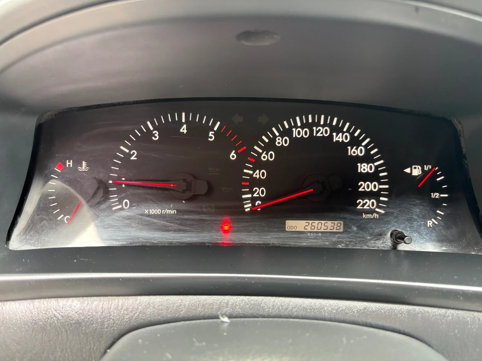 Toyota Corolla verso 2.0 , снимка 5 - Автомобили и джипове - 54588546