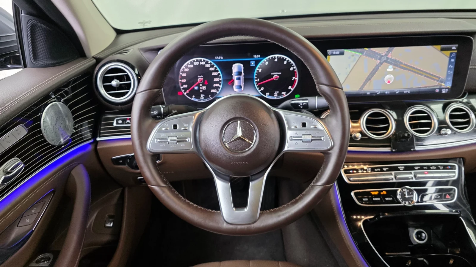 Mercedes-Benz E 450 3.0 4MATIC, Distronic, HeadUP, Обдух, 360-cam, снимка 10 - Автомобили и джипове - 54777173