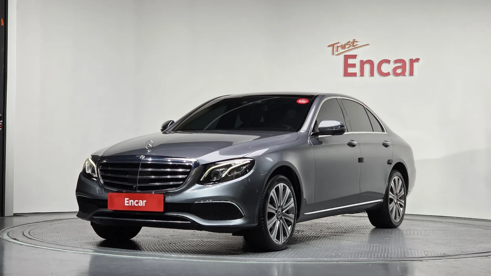 Mercedes-Benz E 450 3.0 4MATIC, Distronic, HeadUP, Обдух, 360-cam