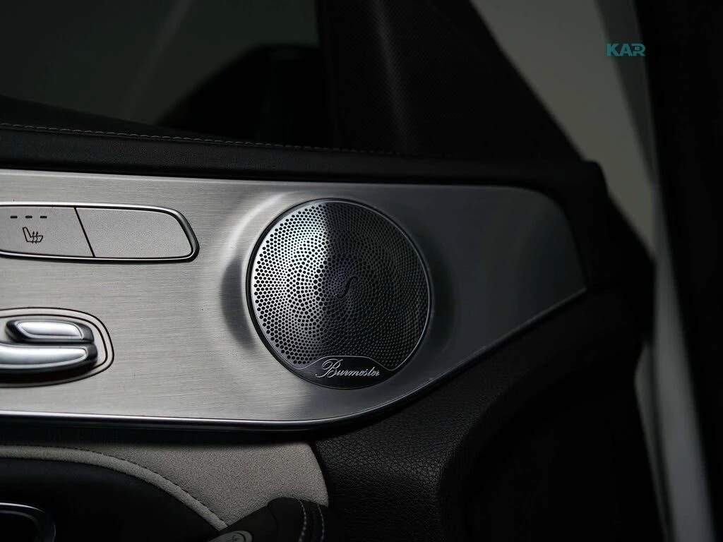 Mercedes-Benz C 63 AMG S * АвтоКредит * (ЦЕНА ДО БГ), снимка 10 - Автомобили и джипове - 55037953