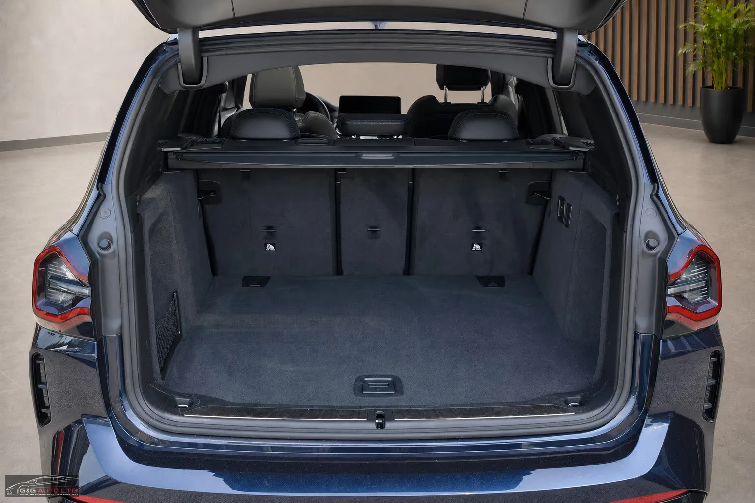 BMW iX3 M SPORT/286HP/PANO/LASER/ACC/HUD/360/530z, снимка 9 - Автомобили и джипове - 55142433