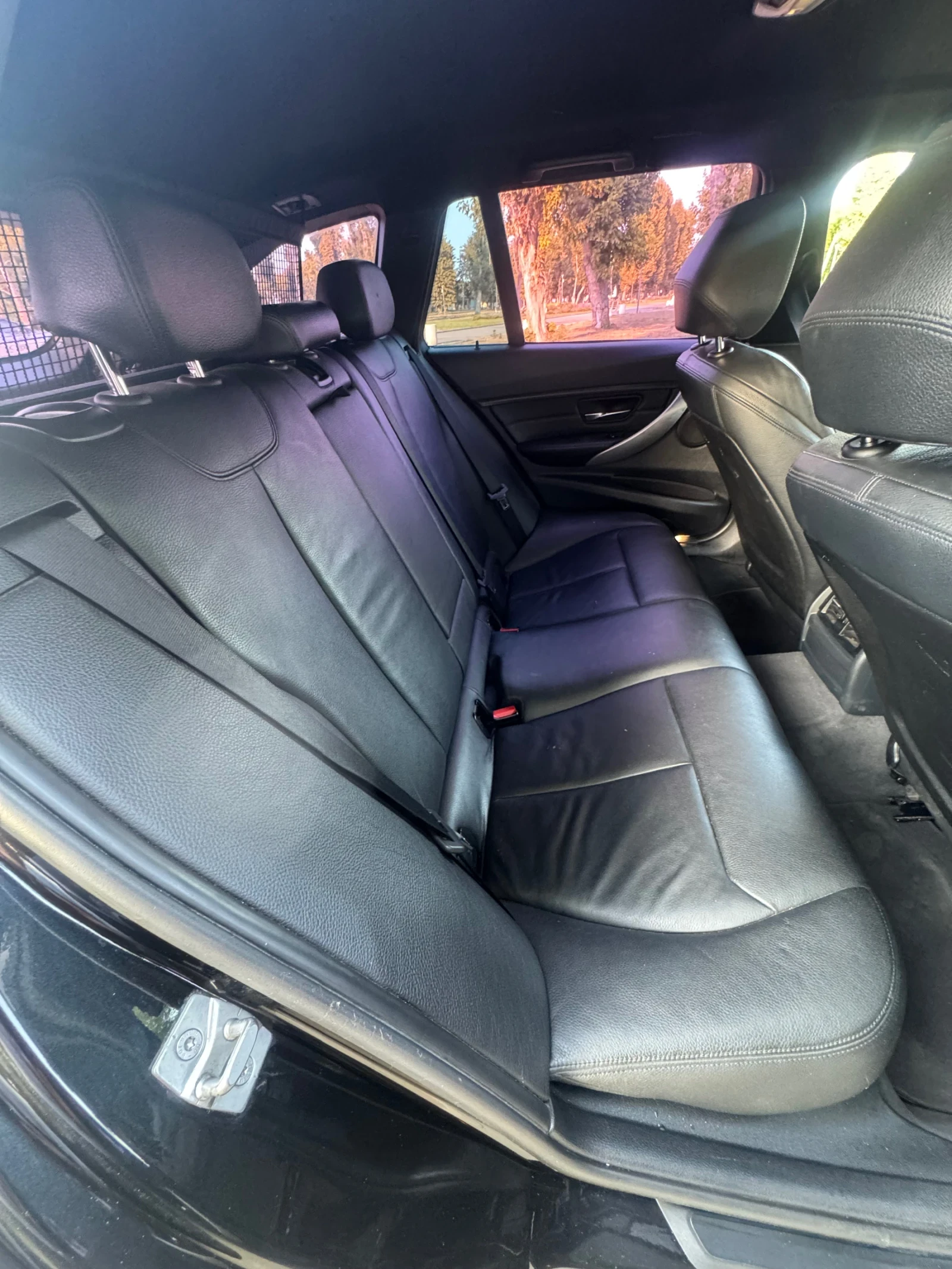BMW 320 Mpacket Automatic, снимка 7 - Автомобили и джипове - 56023168