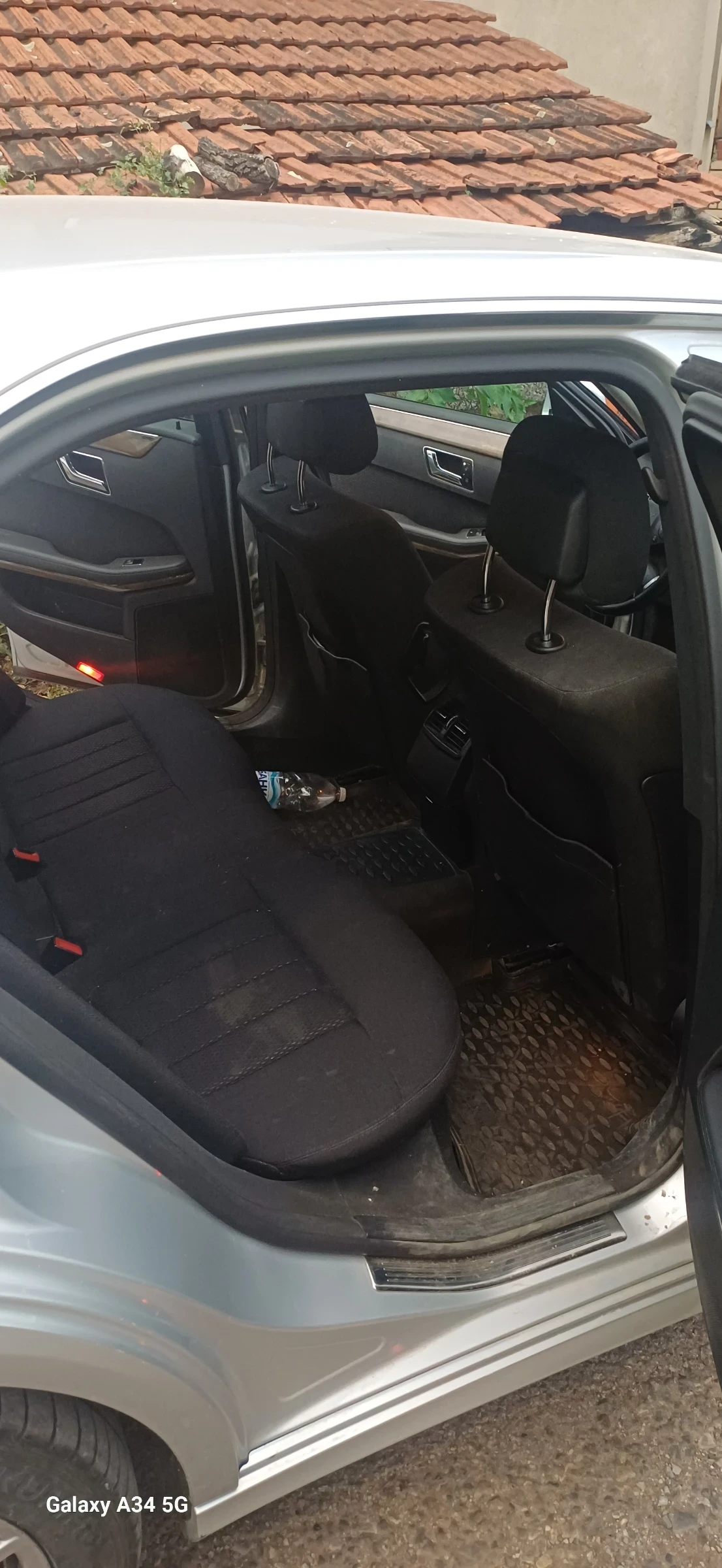 Mercedes-Benz E 250, снимка 3 - Автомобили и джипове - 56222873