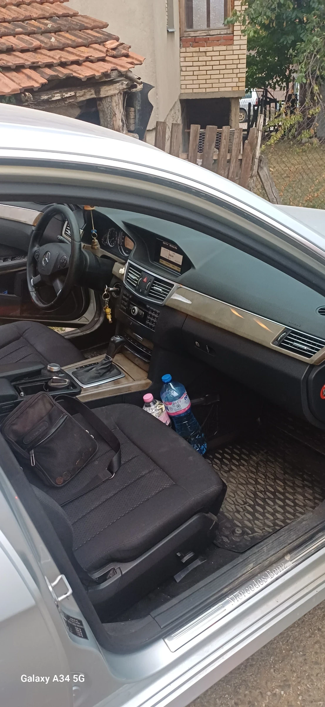 Mercedes-Benz E 250, снимка 4 - Автомобили и джипове - 56222873