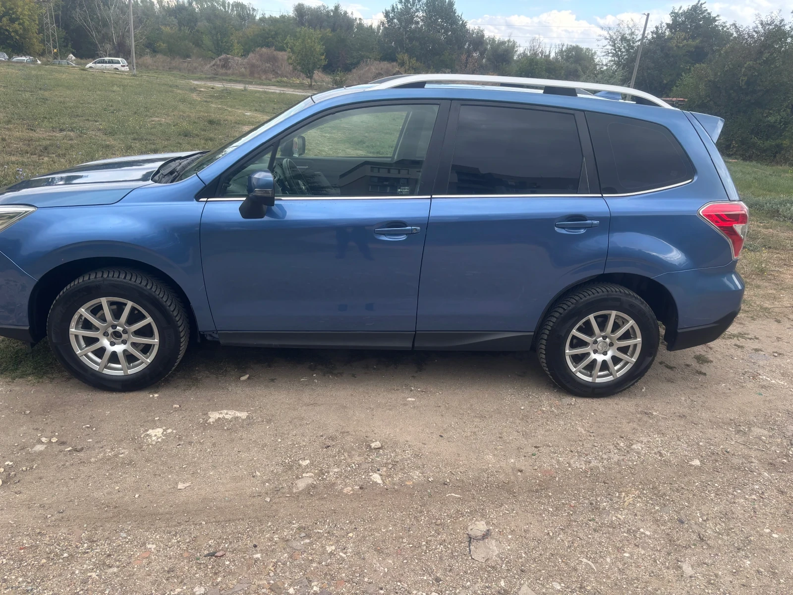 Subaru Forester 2.0, снимка 3 - Автомобили и джипове - 56402940