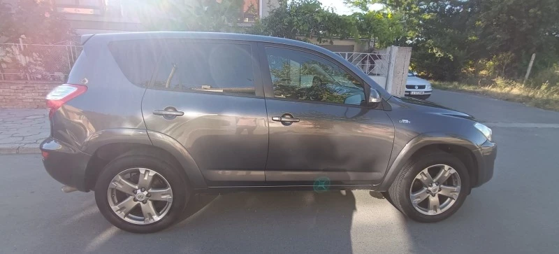 Toyota Rav4, снимка 2 - Автомобили и джипове - 47652238