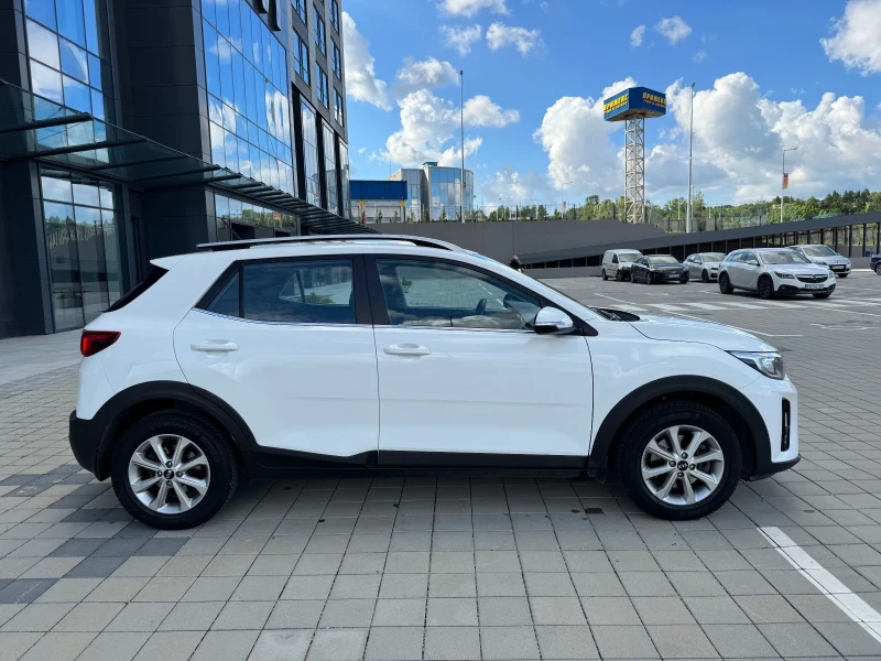 Kia Stonic 1.4i, снимка 4 - Автомобили и джипове - 50539747