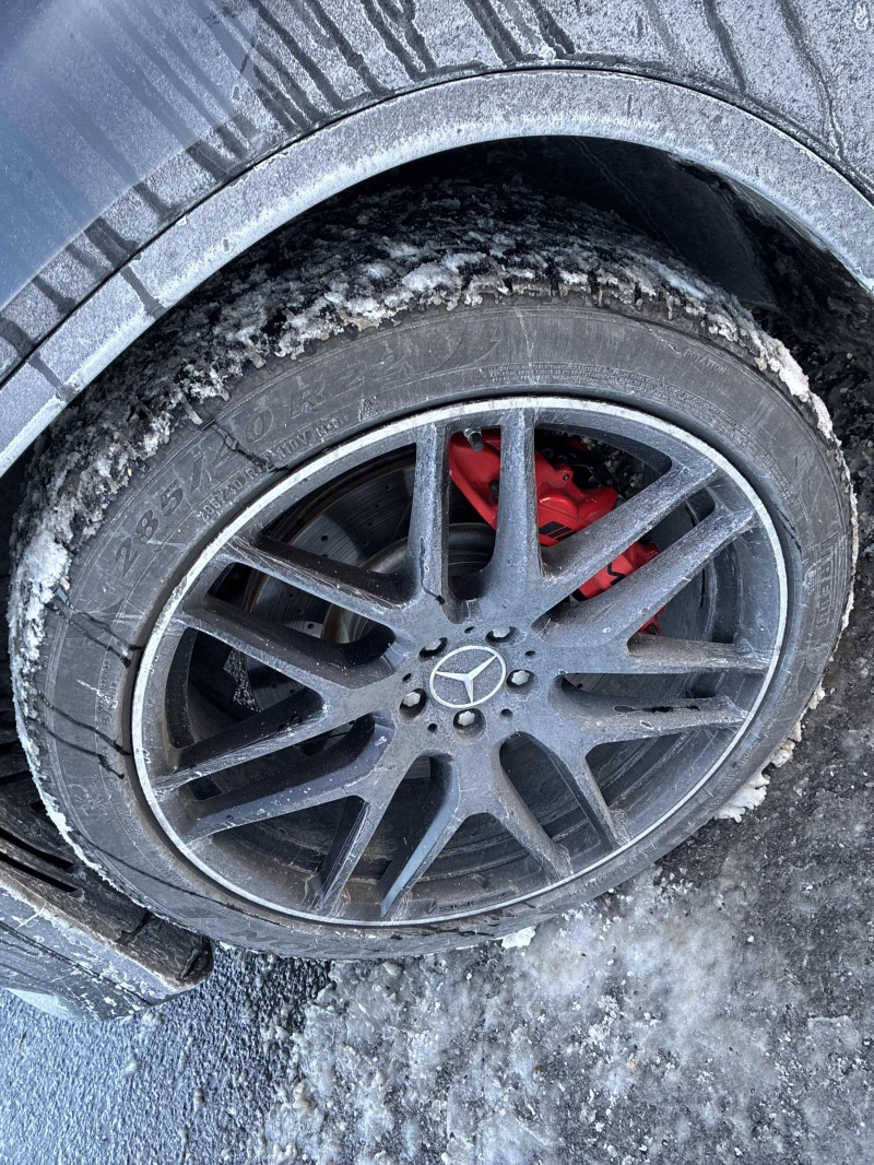 Mercedes-Benz GLE 63 S AMG * CARFAX * БЕЗ ПЪРВОНАЧАЛНА ВНОСКА, снимка 14 - Автомобили и джипове - 52691493