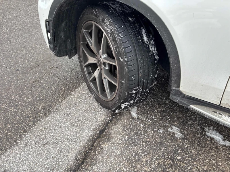 Mercedes-Benz GLC * 300 * CARFAX * БЕЗ ПЪРВОНАЧАЛНА ВНОСКА, снимка 7 - Автомобили и джипове - 52825189