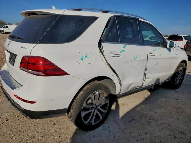 Mercedes-Benz GLE 400 4MATIC, снимка 3 - Автомобили и джипове - 53354857