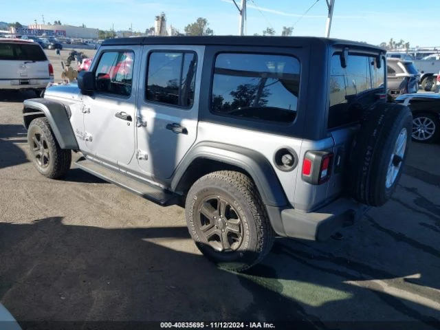 Jeep Wrangler UNLIMITED SPORT* S* 4X4, снимка 4 - Автомобили и джипове - 48153413