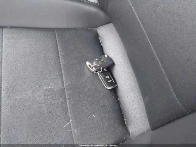 VW Tiguan * RLINE* ПАНО* KEYLESS* КОЖА* ПOДГРЕВ* , снимка 13 - Автомобили и джипове - 53814258