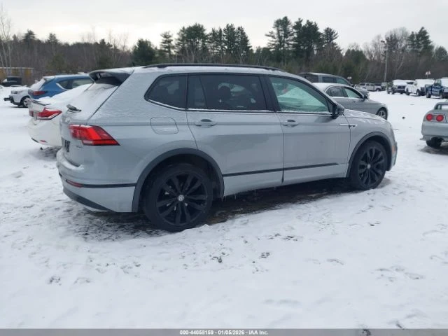 VW Tiguan * RLINE* ПАНО* KEYLESS* КОЖА* ПOДГРЕВ* , снимка 7 - Автомобили и джипове - 53814258
