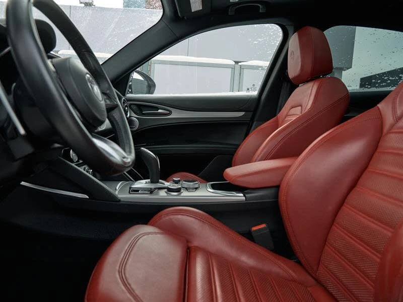 Alfa Romeo Stelvio * АвтоКредит * (ЦЕНА ДО БГ), снимка 10 - Автомобили и джипове - 53964316
