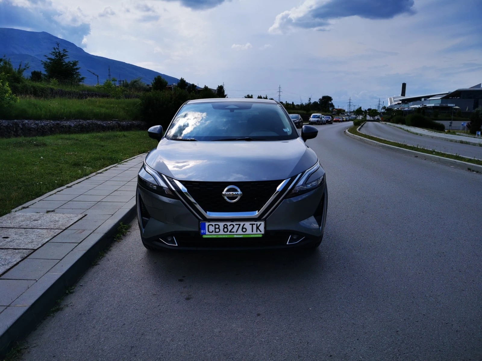 Nissan Qashqai 4900лв за плучаване, 1.3 DDT 7CVT Acenta - изображение 2