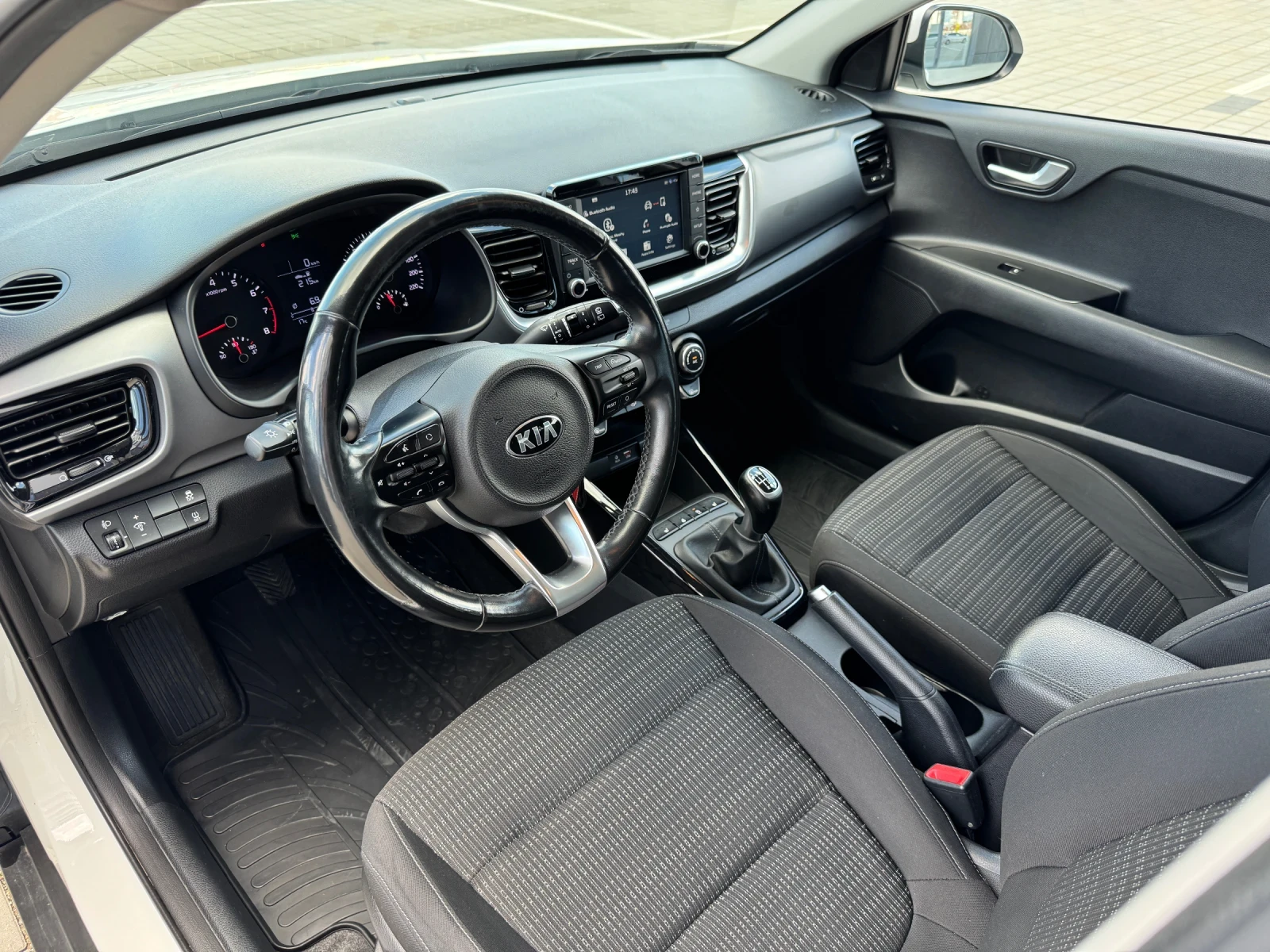 Kia Stonic 1.4i - изображение 9