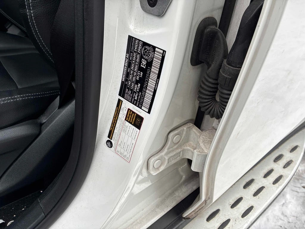 Mercedes-Benz GLC * 300 * CARFAX * БЕЗ ПЪРВОНАЧАЛНА ВНОСКА - изображение 10