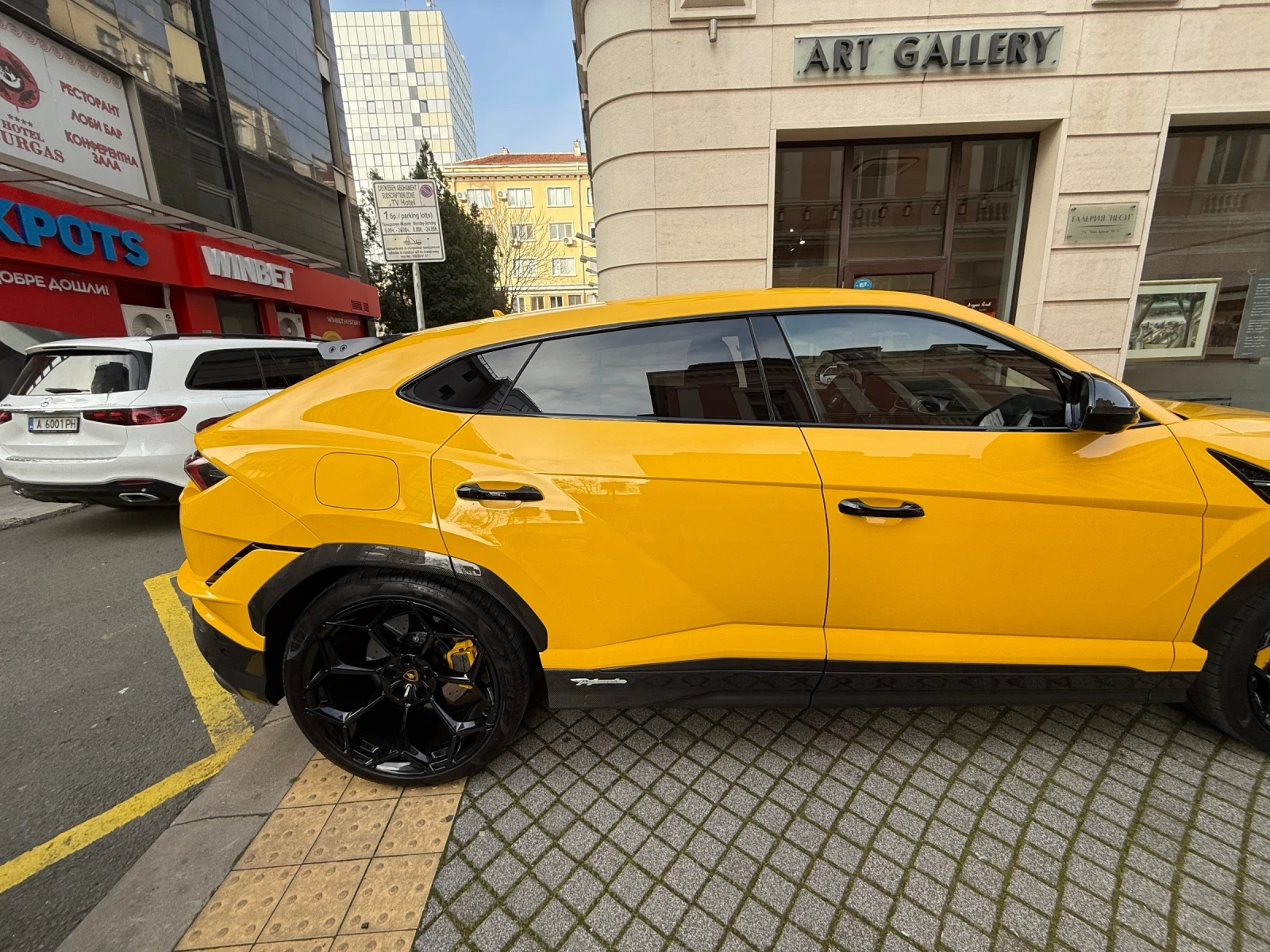 Lamborghini Urus Performante - изображение 5