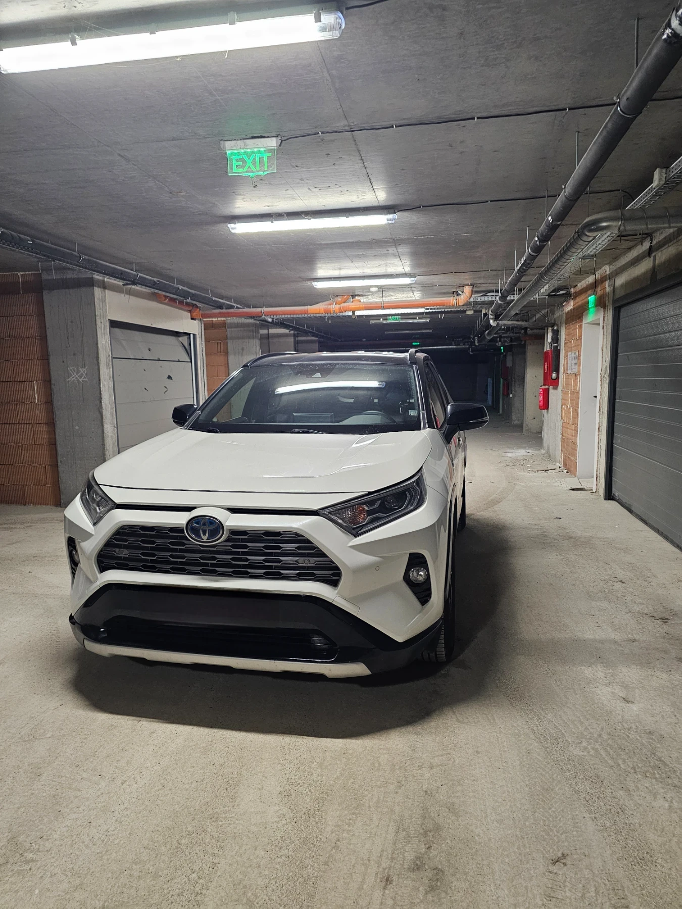 Toyota Rav4 2.5 HYBRID AWD-i | Mobile.bg � ����������� 13