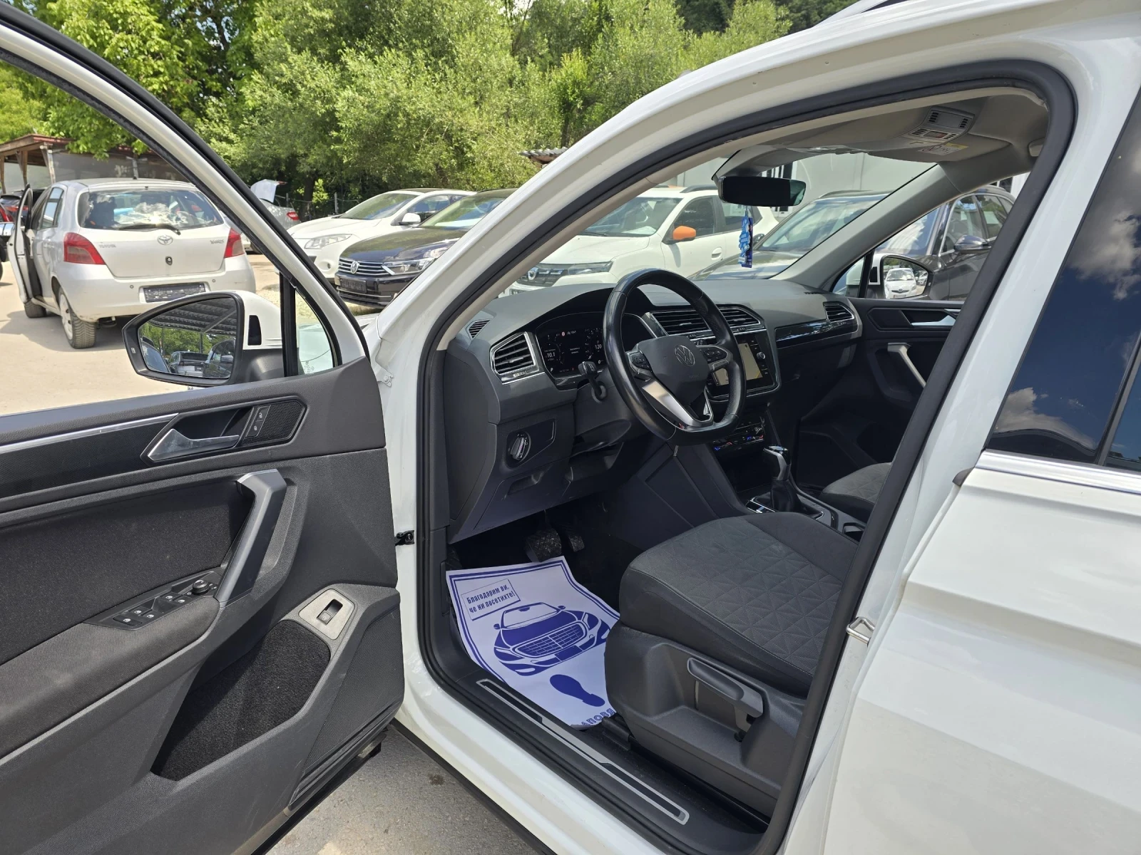 VW Tiguan 1.4 TSI EHYBRID 245к.с Топ състояние , снимка 10 - Автомобили и джипове - 54200795
