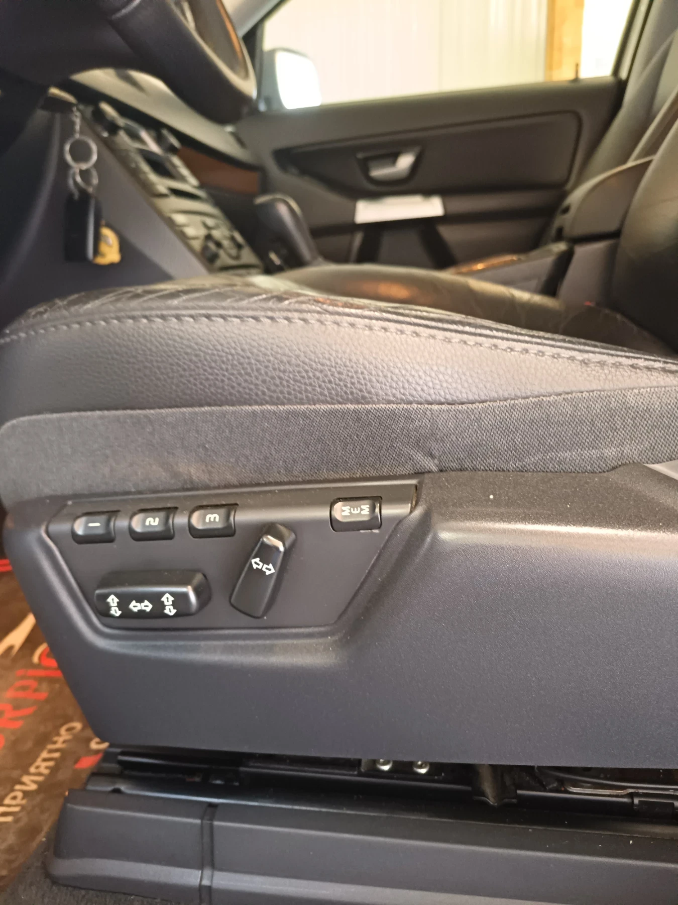 Volvo Xc90 2.5T AWD, снимка 8 - Автомобили и джипове - 54156355