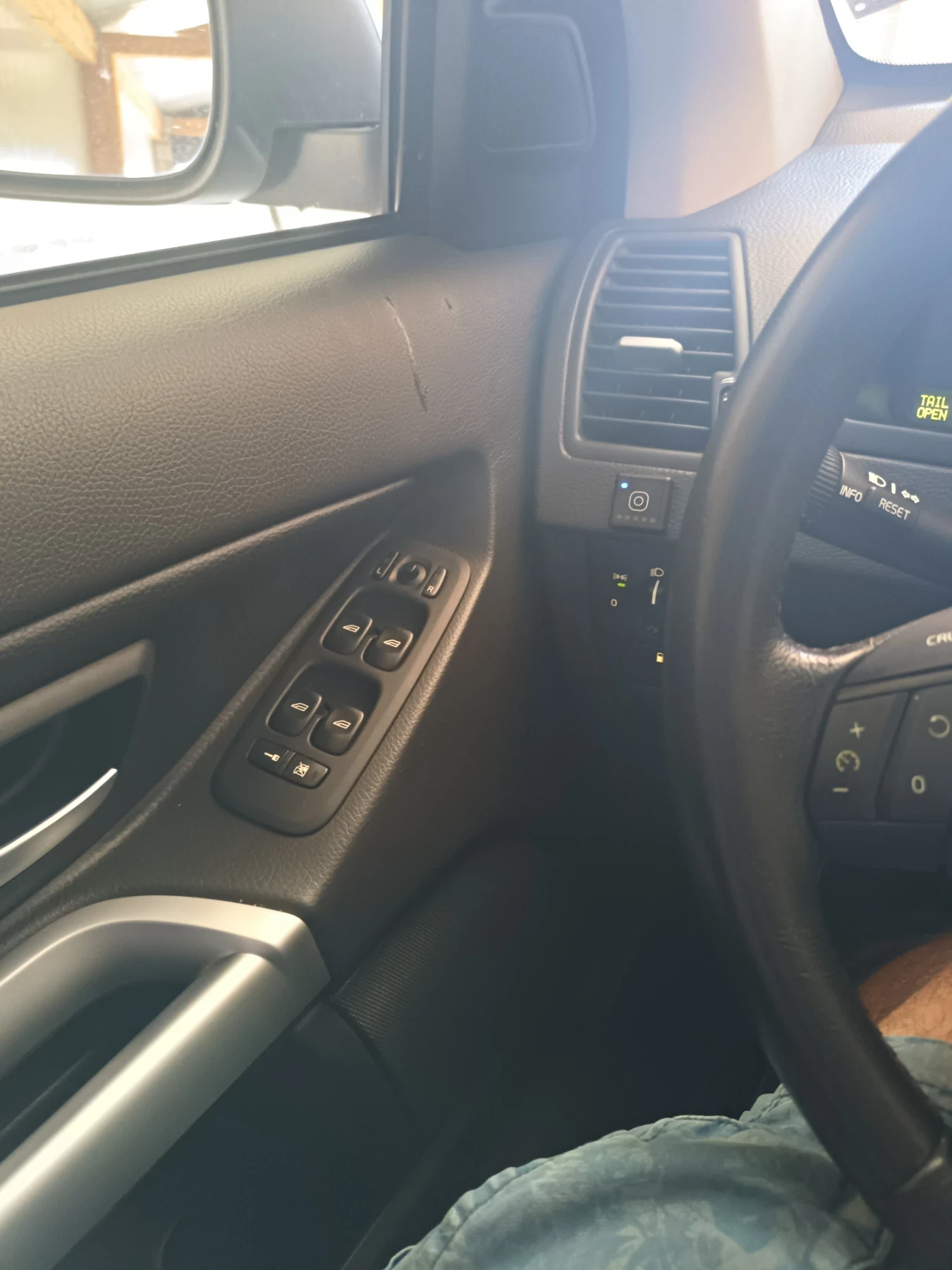 Volvo Xc90 2.5T AWD, снимка 6 - Автомобили и джипове - 54156355