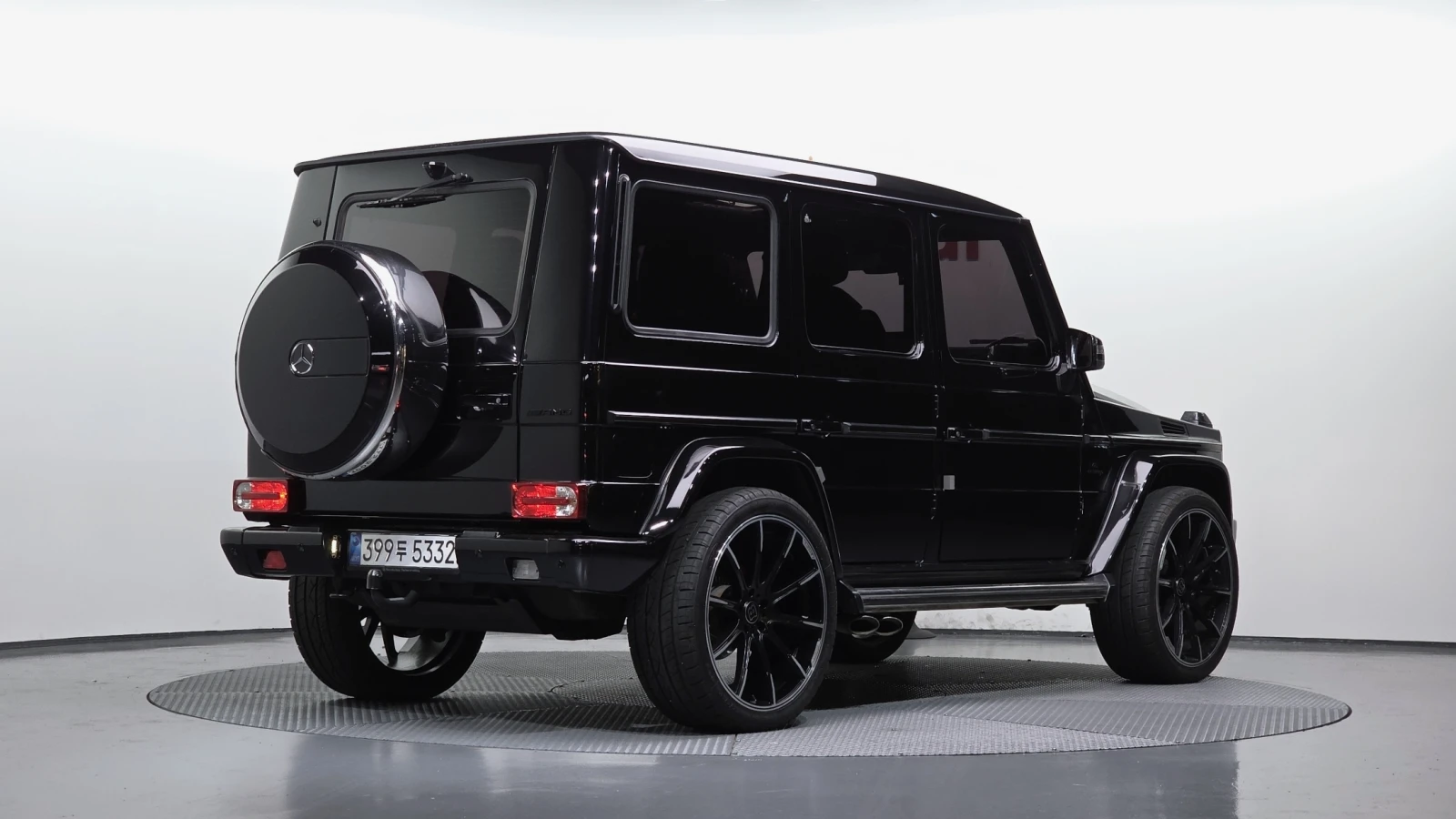 Mercedes-Benz G 63 AMG BRABUS TUNNING* CARBON* ОБДУХ* TV* ALCANTARA* КРАЙ, снимка 4 - Автомобили и джипове - 55090918