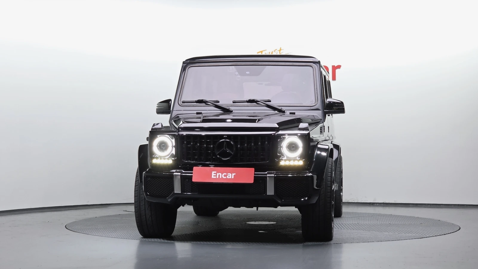 Mercedes-Benz G 63 AMG BRABUS TUNNING* CARBON* ОБДУХ* TV* ALCANTARA* КРАЙ, снимка 2 - Автомобили и джипове - 55090918