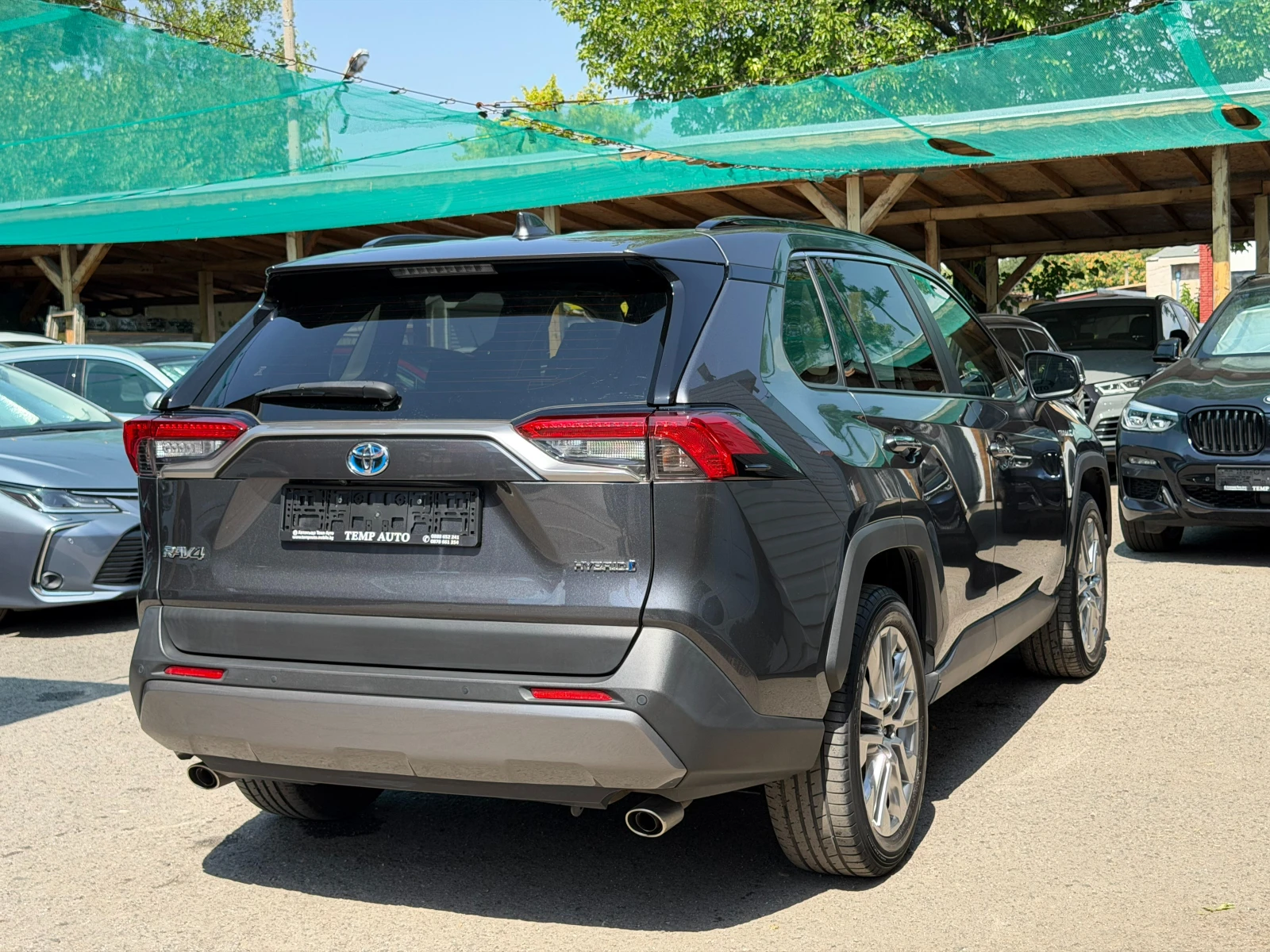 Toyota Rav4 2.5 4x4* Hybrid* СЕРВИЗНА КНИЖКА С ПЪЛНА ИСТОРИЯ , снимка 5 - Автомобили и джипове - 55824215