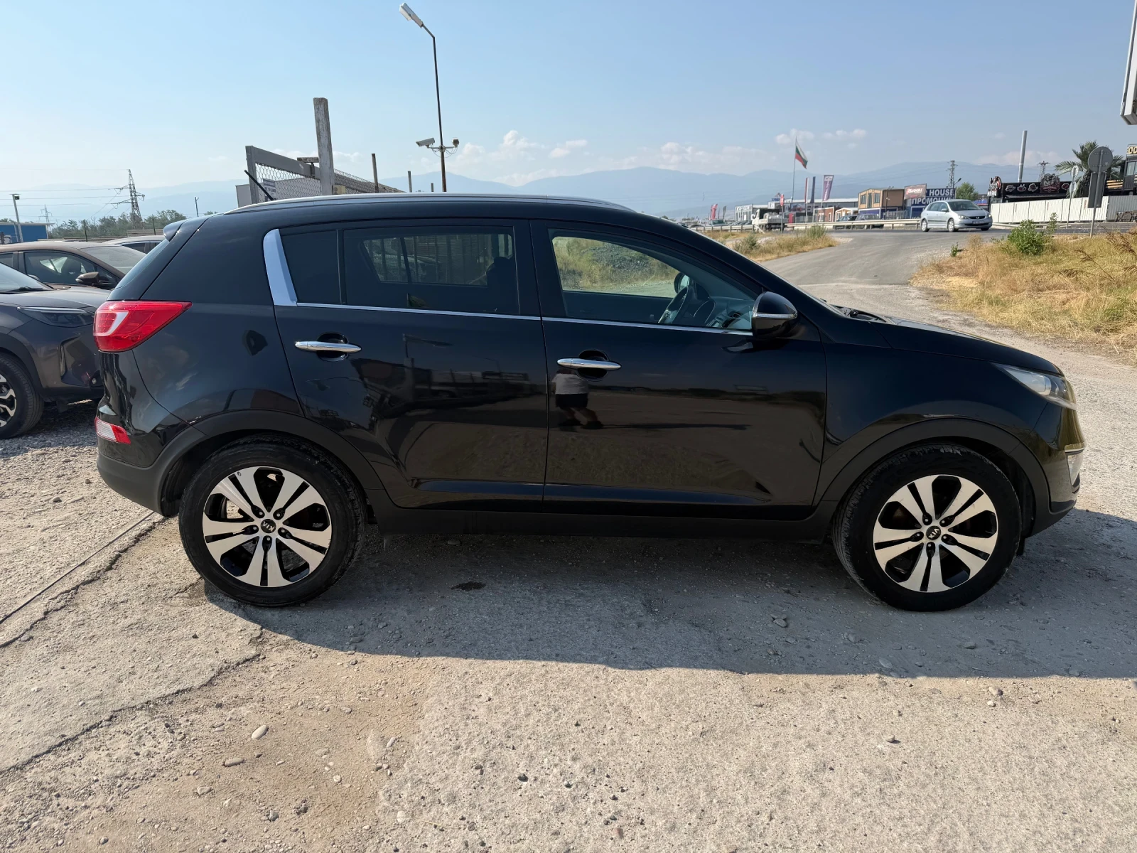 Kia Sportage 1.7 CRDI | Панорама, снимка 4 - Автомобили и джипове - 55842199