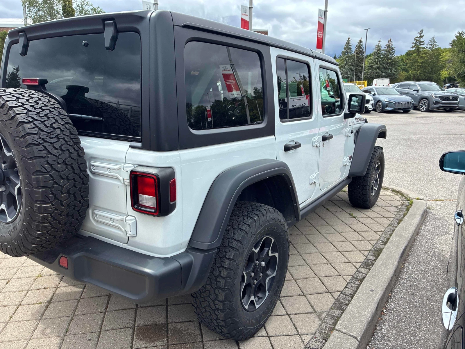 Jeep Wrangler * Rubicon * АВТОКРЕДИТ БЕЗ ПЪРВОНАЧАЛНА ВНОСКА* , снимка 3 - Автомобили и джипове - 55851454
