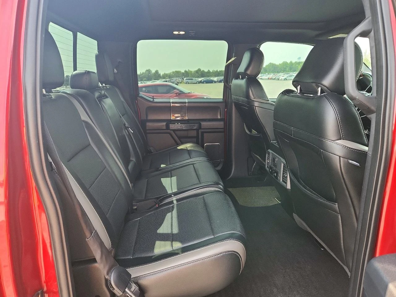 Ford F150 RAPTOR* AWD* 3.5* ПОДГРЕВ* ОБДУХВАНЕ* ПАНОРАМА* , снимка 10 - Автомобили и джипове - 56082259
