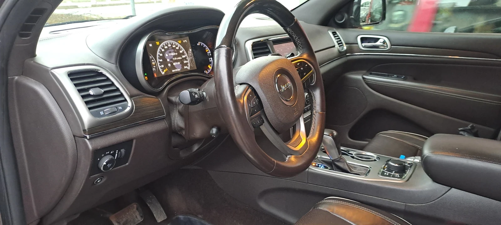 Jeep Grand cherokee, снимка 13 - Автомобили и джипове - 56712067