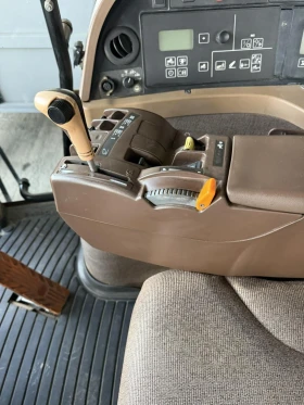Трактор John Deere 7920 .230кс, снимка 17