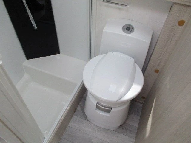  Ilusion XMK 695 Premium | Mobile.bg   15