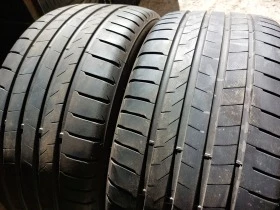 Гуми Летни 285/40R21, снимка 3 - Гуми и джанти - 45762002